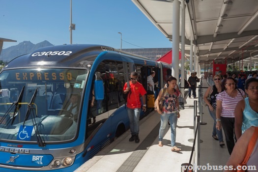 Wow, Volvo Luncurkan Bus Terbesar di Dunia