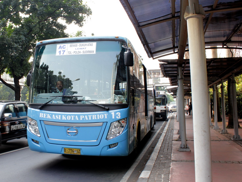Bus Pengumpan itu Akhirnya Beroperasi