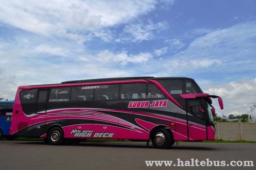 Karoseri Adiputro Perkenalkan Model Terbaru Untuk Hino