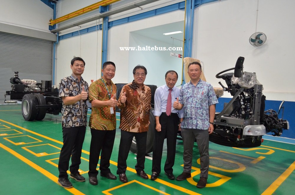 Hino Tambah Varian Baru Untuk Kebutuhan Perkotaan