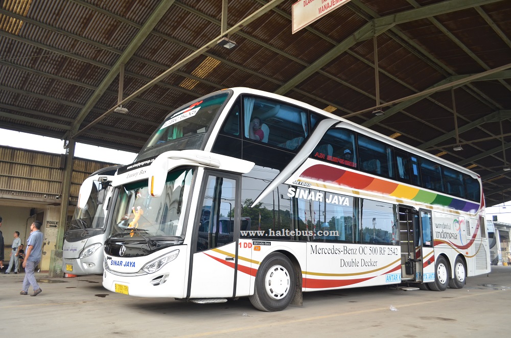 Mau Berburu Batik Ke Pekalongan? Naik Bus Tingkat Aja