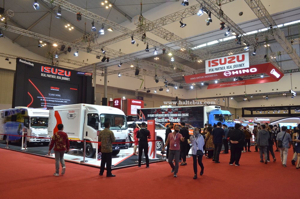 Pameran GIIAS Dibuka, Tiga Pabrikan Pamerkan Produk Menarik