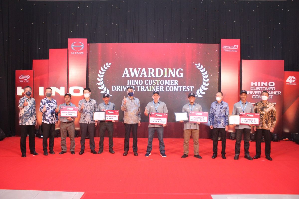 Hino Gelar Kompetisi Instruktur Pengemudi