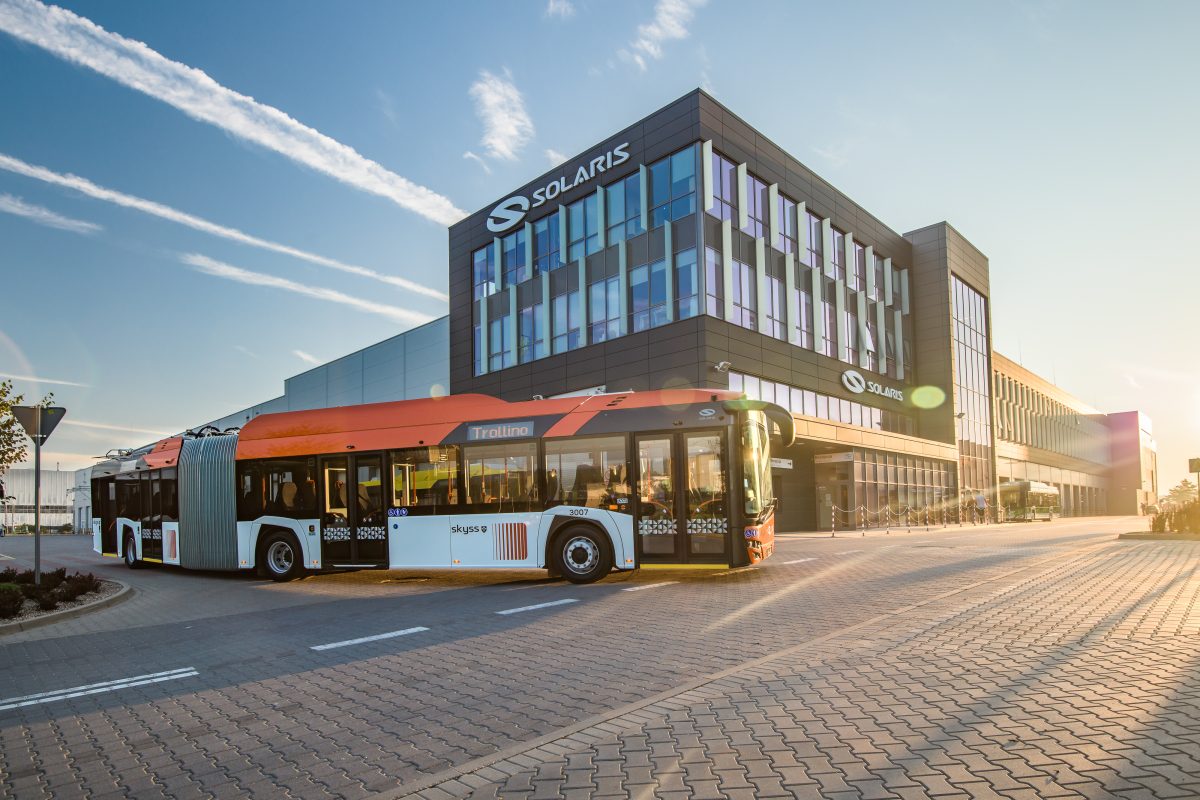 Solaris Catat Rekor Pesanan Trolley Bus Di Genoa
