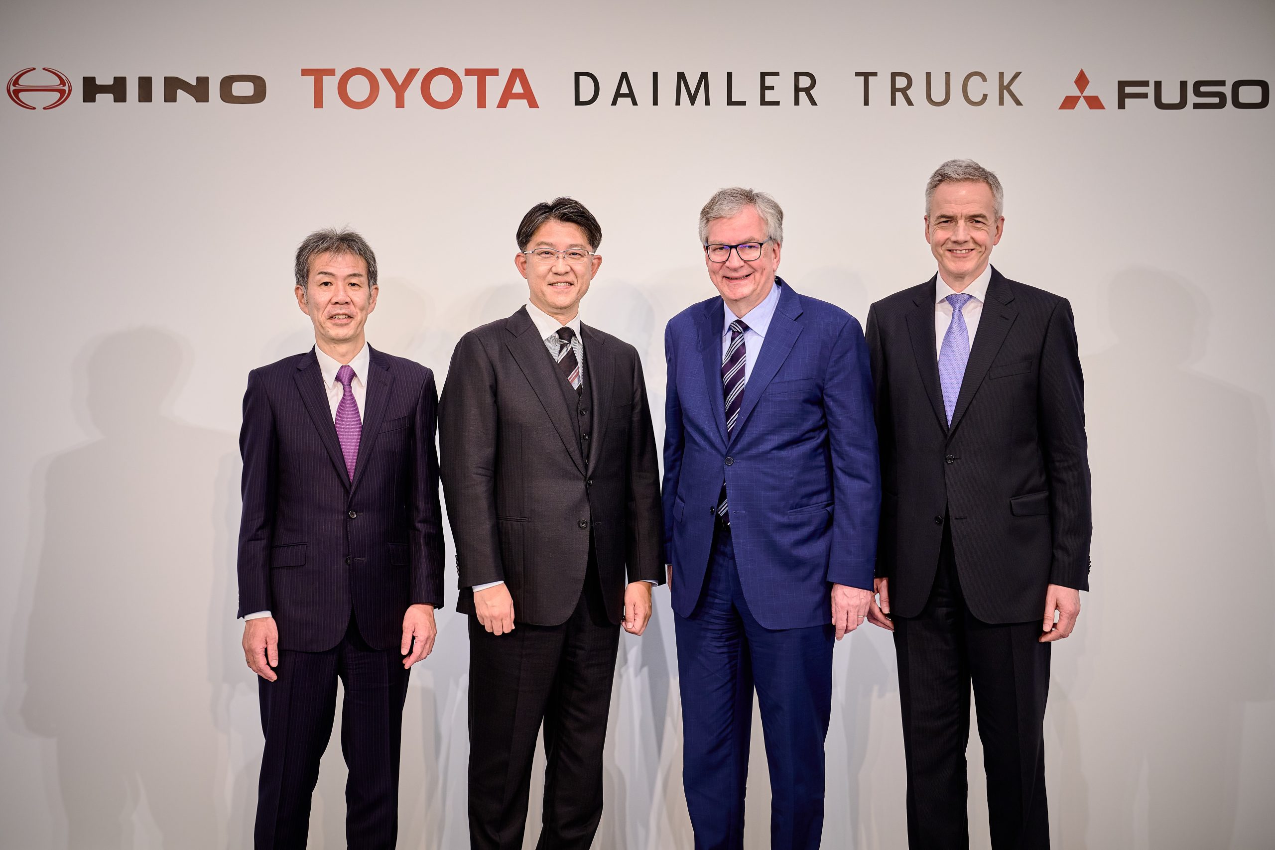 Daimler + Toyota
