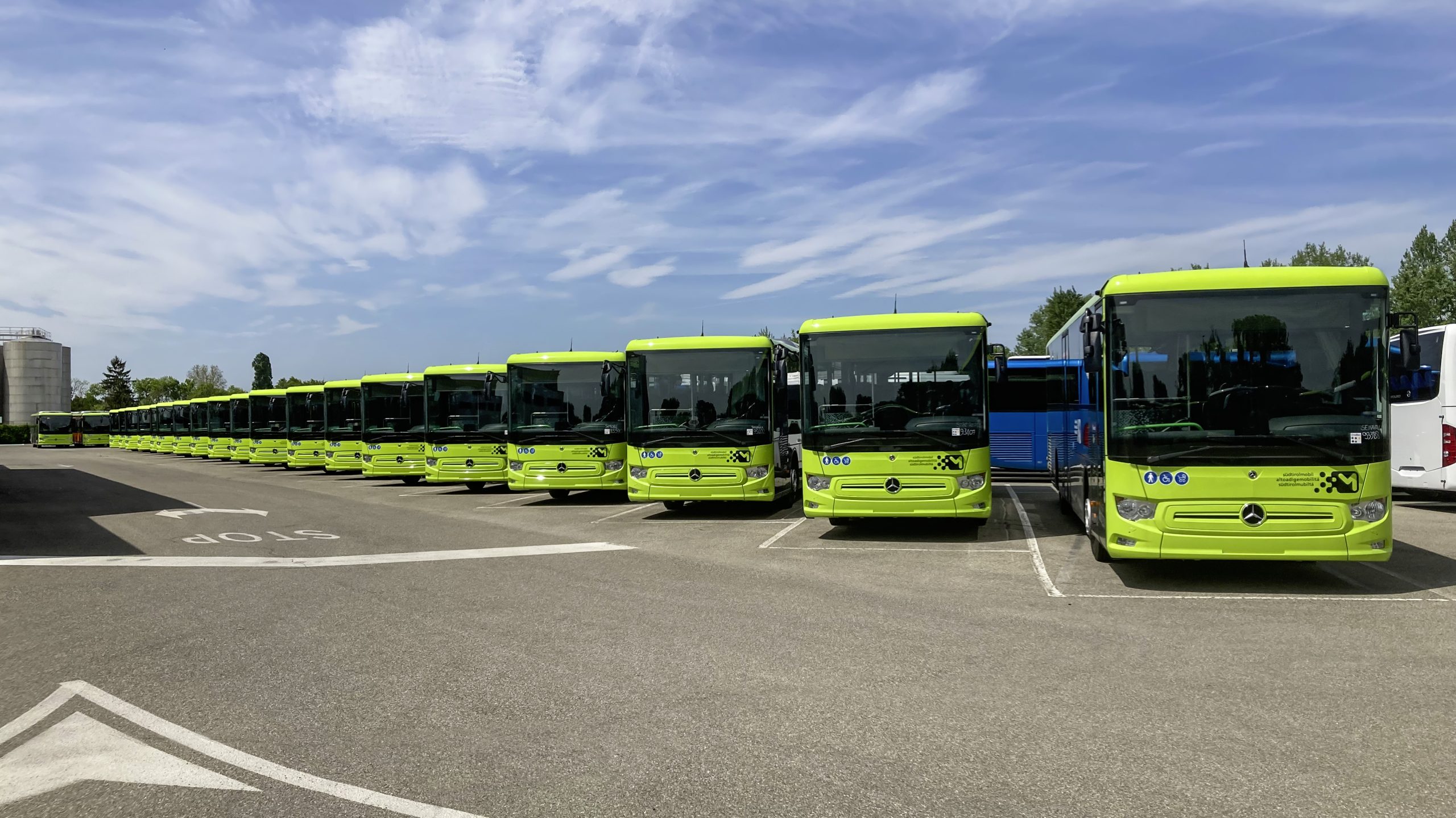 Daimler Bus : Setra & Mercedes-Benz dikirim ke Italia