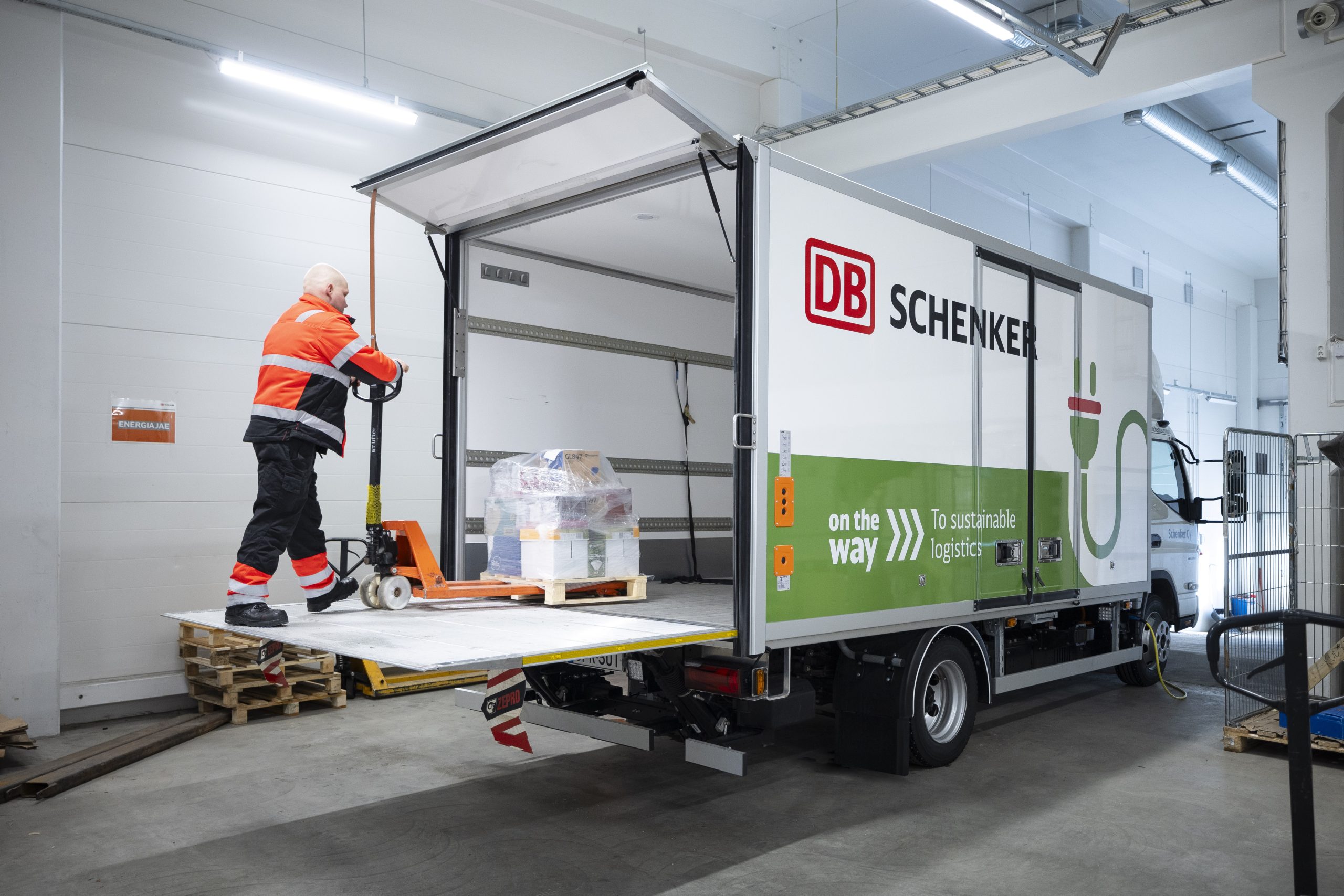 FUSO eCanter DB SCHENKER