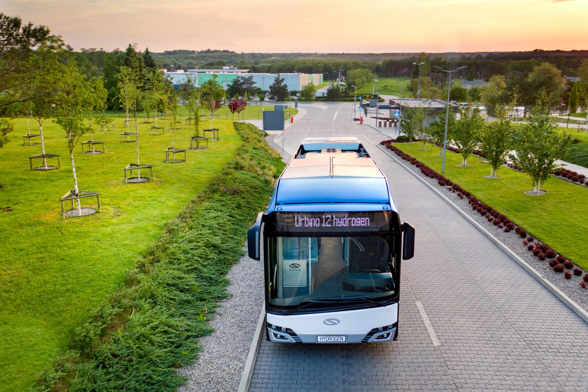 Kota Mantua Pesan Lima Bus Hidrogen Solaris