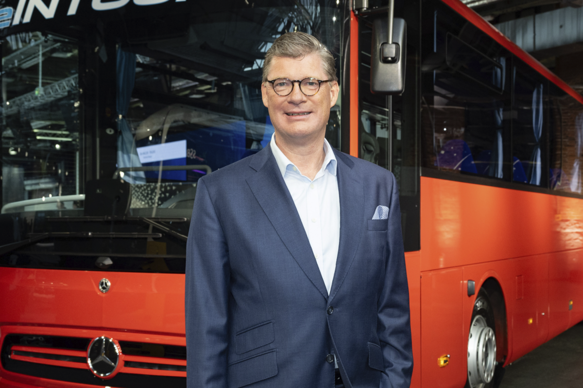 CEO Daimler Buses Till Oberwörder Pimpin Dewan Bus ACEA