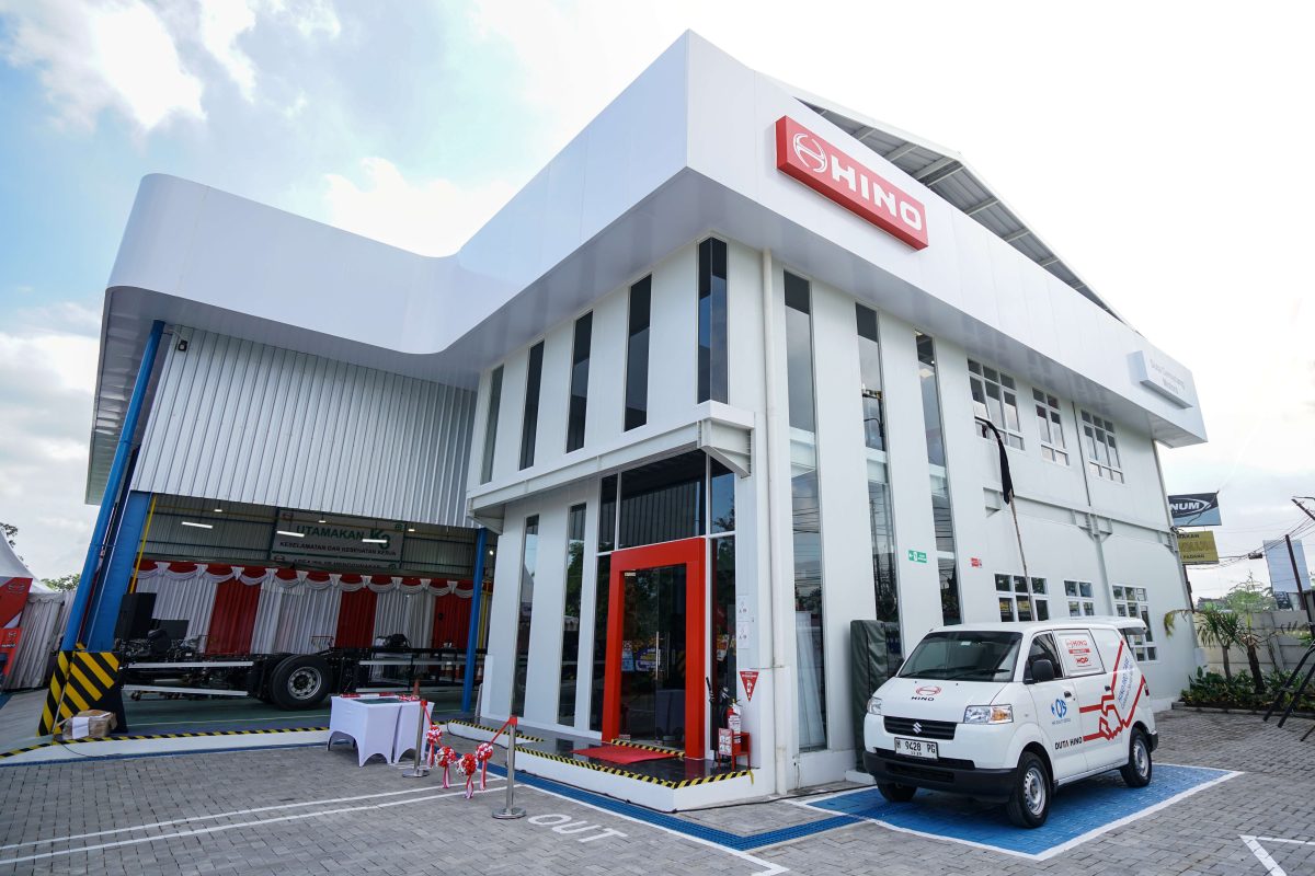Hino Tingkatkan Dealer di Yogyakarta