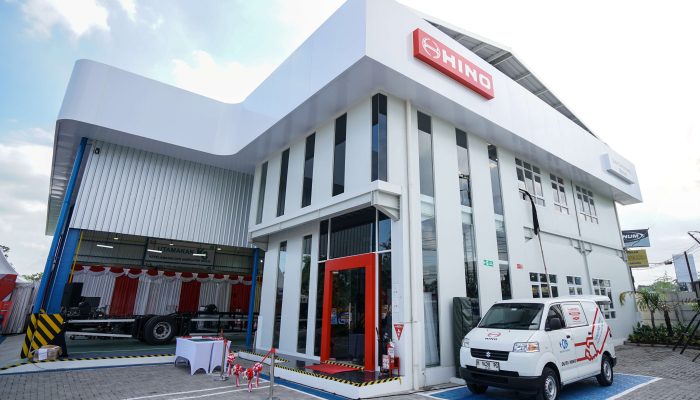 Hino Tingkatkan Dealer di Yogyakarta