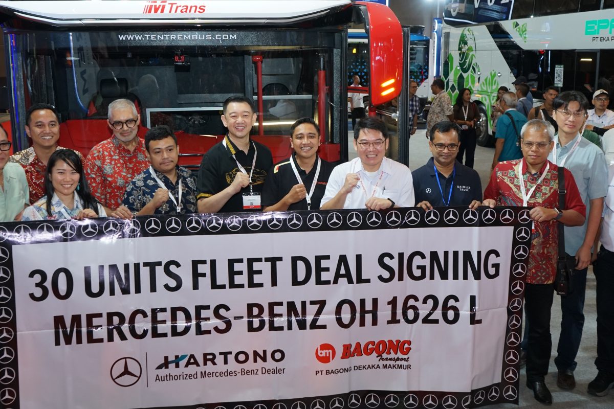 Bus Mercedes-Benz Terjual Signifikan