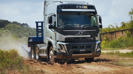Volvo Trucks Tawarkan Powertrain Fleksibel